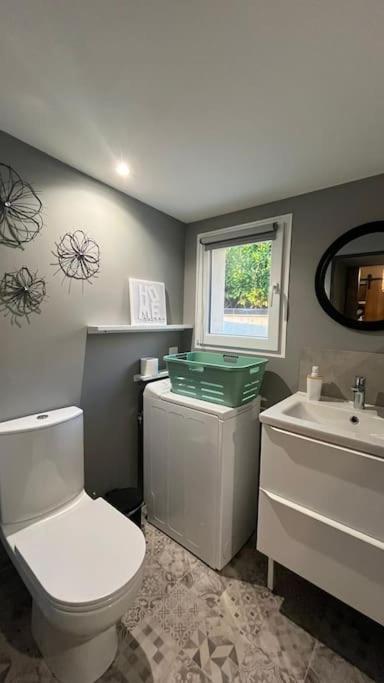 Petite Maison En Pierre Au Calme Avec Exterieur Montbellet Bagian luar foto